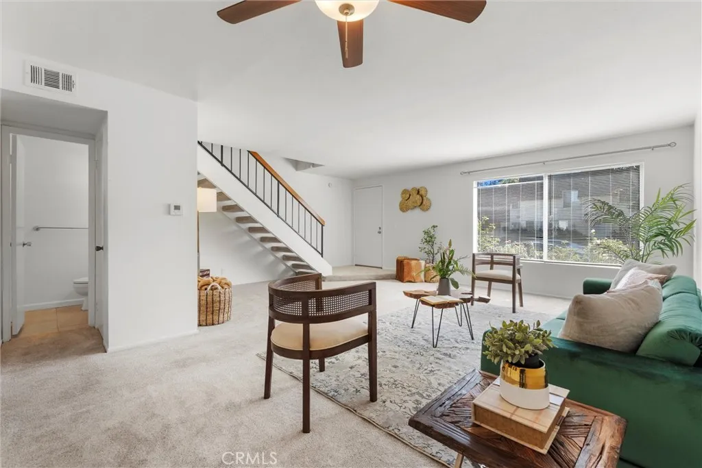 19041 Hamlin 5, Reseda, California 91335 home-pic-4